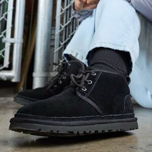 UGG Neumel Black Casual Classic Ankle Chukka Suede Boots Men’s Size 9 winter